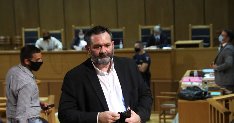 الإنتربول يعتقل نائبا بالبرلمان الأوروبي في بلجيكا