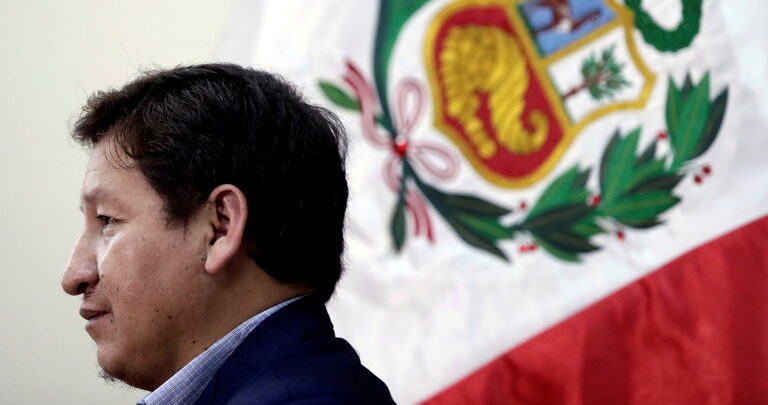استقالة رئيس الوزراء في بيرو