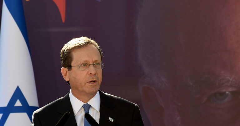 الرئيس الإسرائيلي يبحث مع نظيره الصيني الملف النووي الإيراني