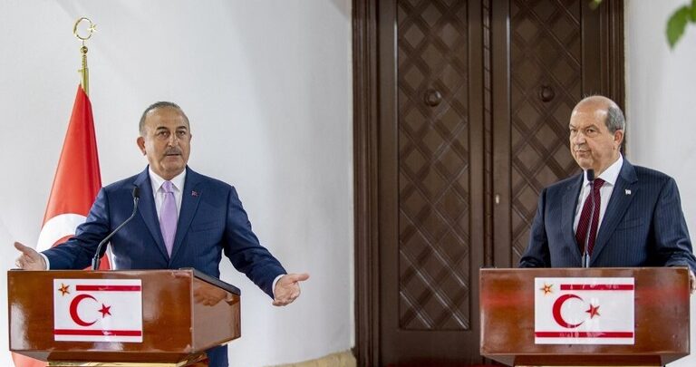 تشاووش أوغلو: أي مفاوضات في قبرص يجب أن تكون بين دولتين لا مجتمعين