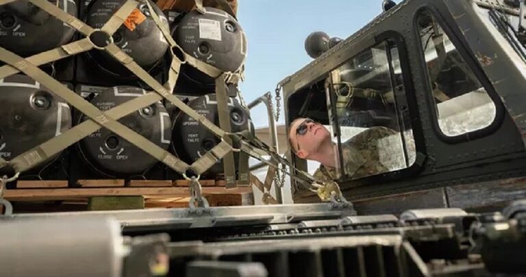 البنتاغون: الولايات المتحدة تتفهم ما هي الأسلحة التي تحتاجها أوكرانيا